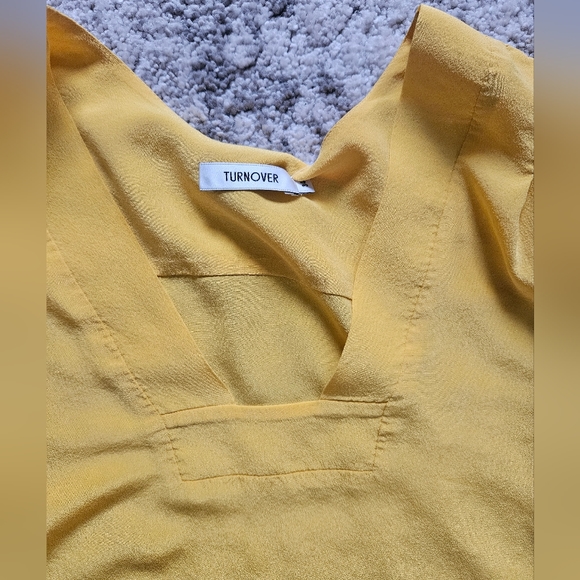 100% Silk Top - Picture 9 of 9